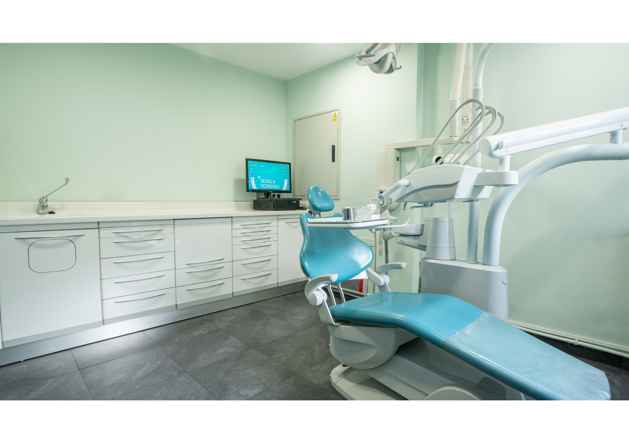 clinica-dental-en-leon-con-30-anos-de-experiencia